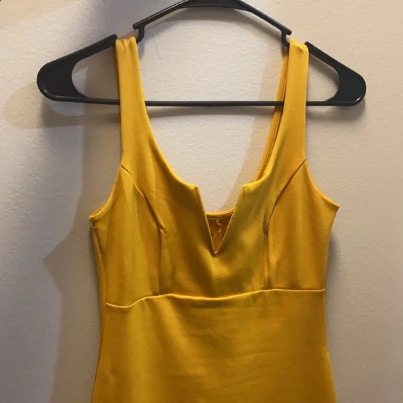 Dress - Picture 2 of 2